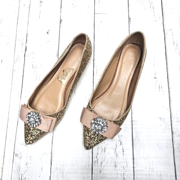 Crown & Ivy Gold Shimmery Sequins Flats W/ Low Heel & Rhinestone Bow Detail 7.5M - Picture 2 of 16